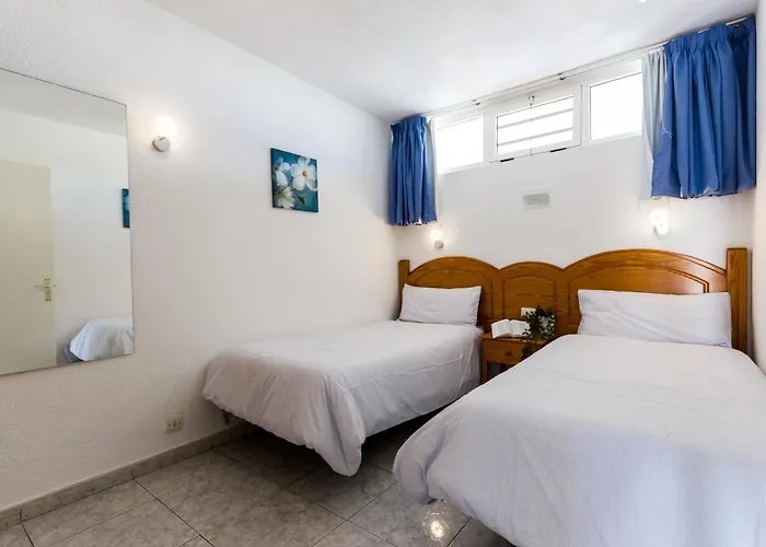 Seaview Friendly Holiday Home 6